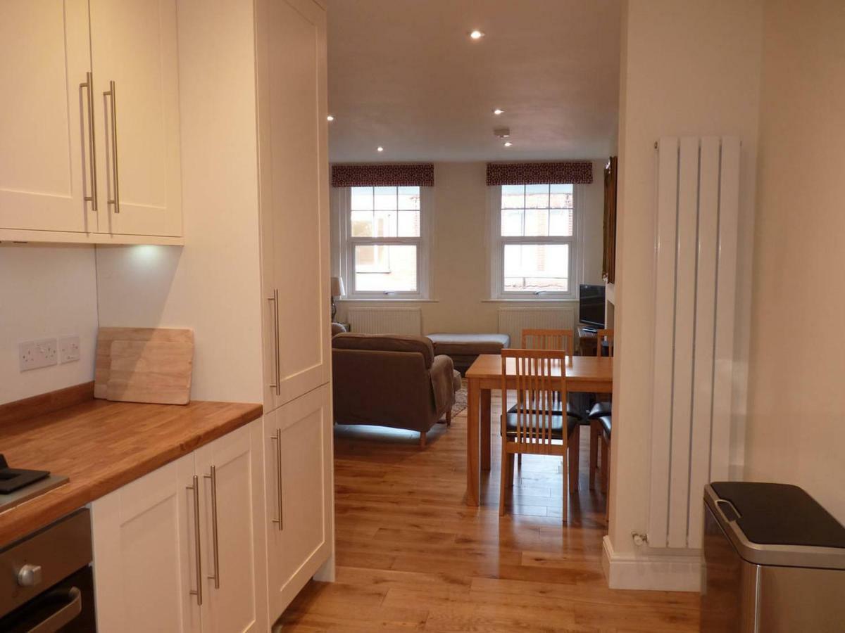 Brockenhurst Apartments 외부 사진